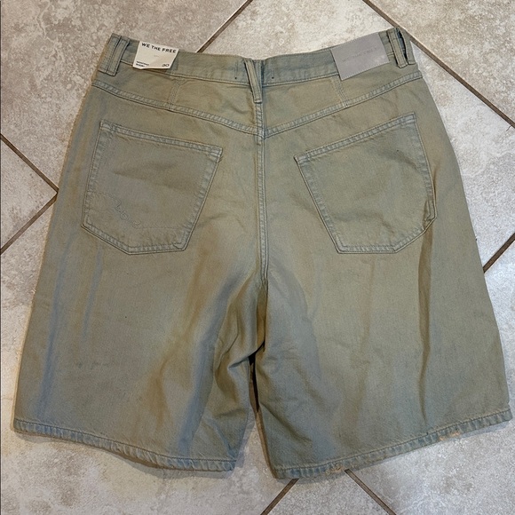 NWT! Free People We The Free Montana Baggy Denim Shorts 30 Bermuda Jorts - Picture 7 of 7